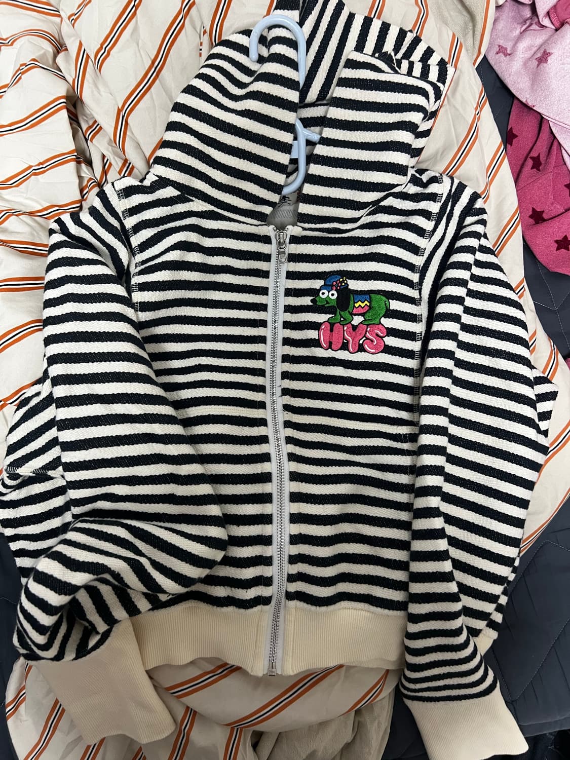 히스테릭 글래머 단가라 크롭 후드집업 상품이미지1