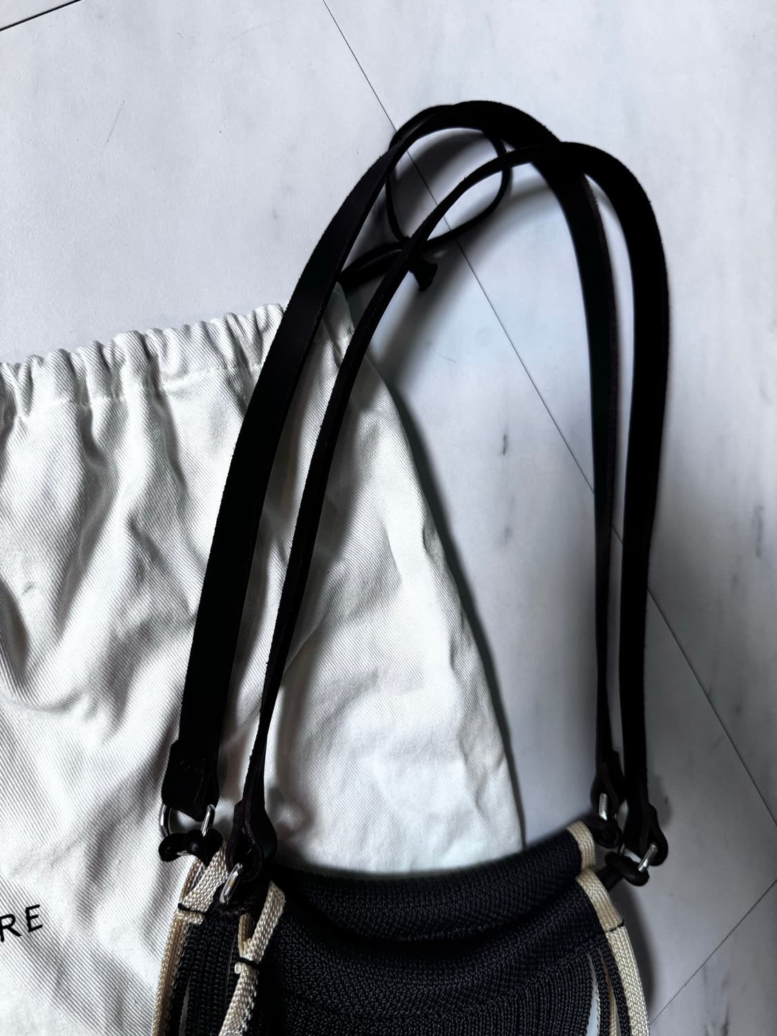 르메르 필트백 미디움 판매합니다 상품이미지5