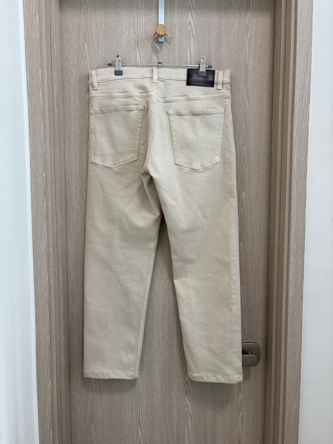 24SS)띠어리 애슬레틱핏 데님팬츠30"/아이보리샌드 상품이미지3