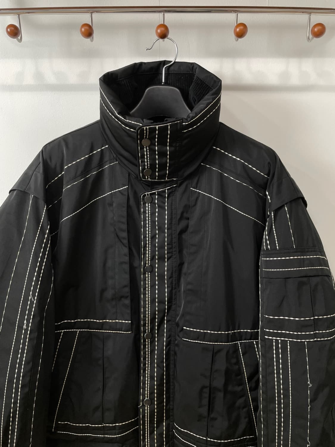 우영미 스티치 구스다운 패딩 상품이미지2