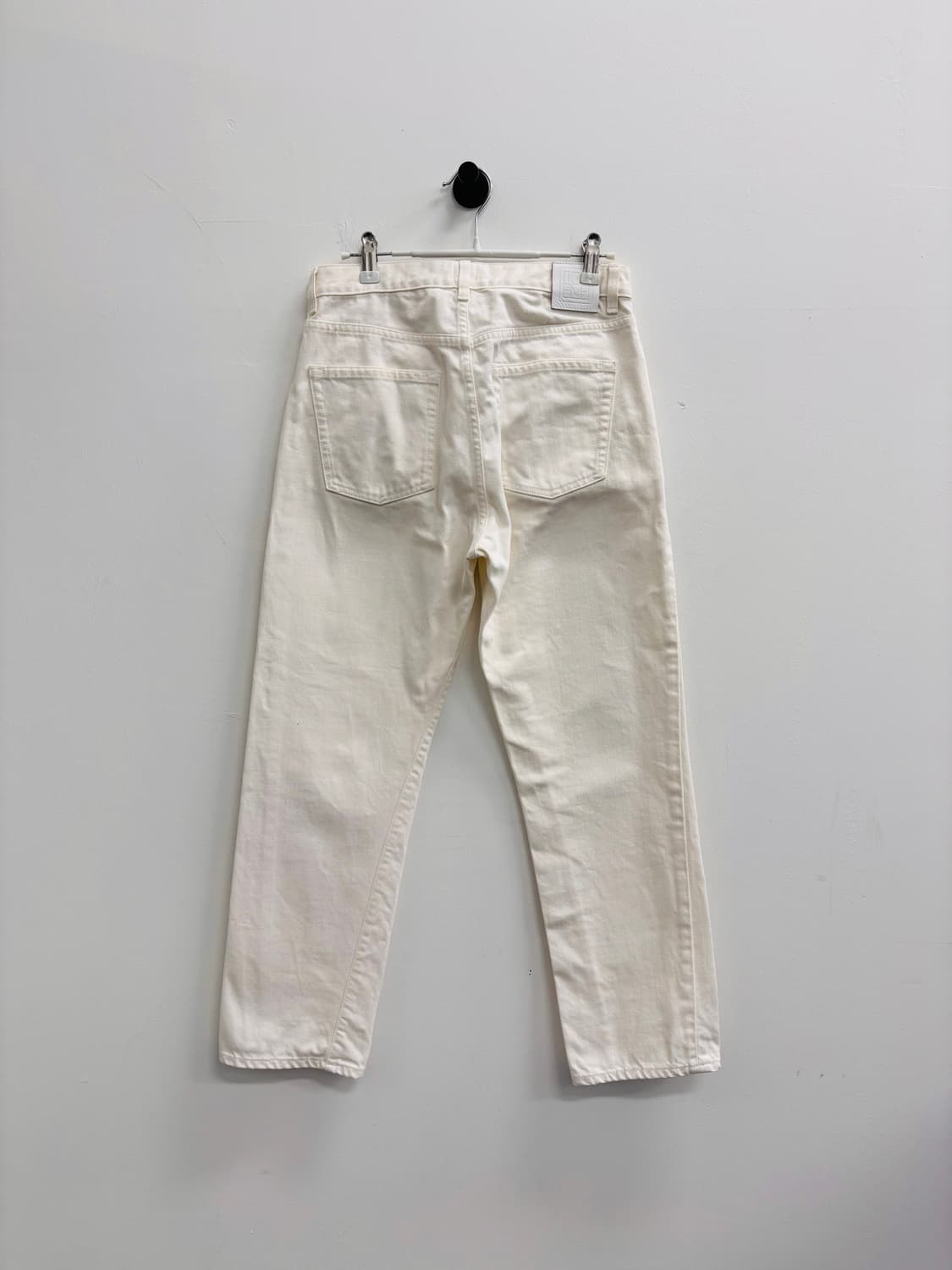 토템 Toteme 트위스티드 심 스트레이트 데님 팬츠 상품이미지5