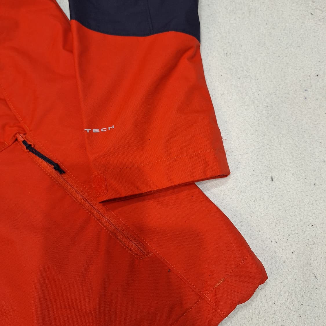 콜롬비아  바람막이M 상품이미지3