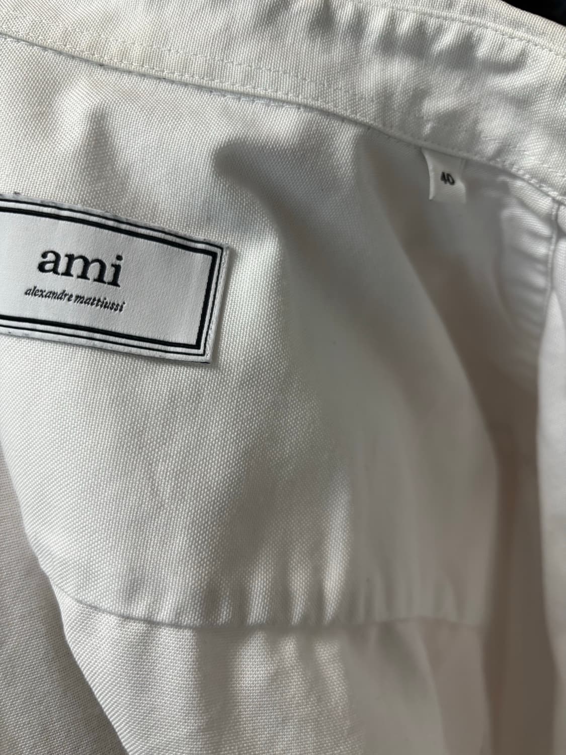 아미 스몰 하트 로고 화이트 셔츠(40사이즈,100) 상품이미지2