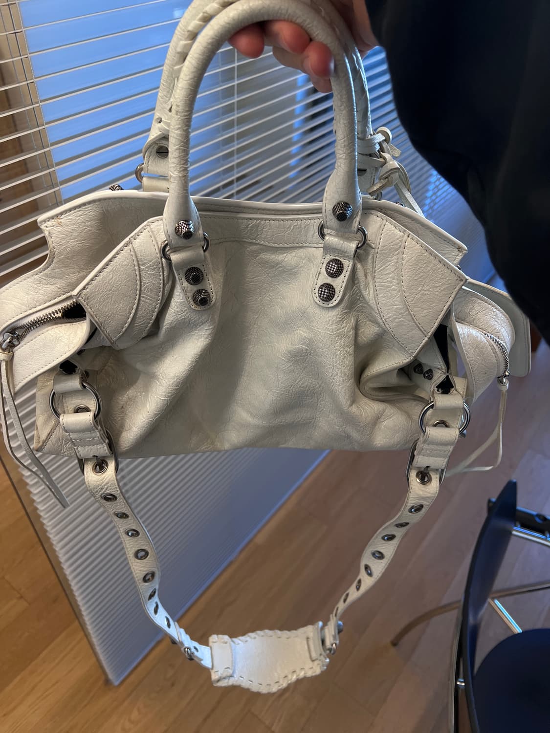 발렌시아가 네오 카골 스몰 백 상품이미지3