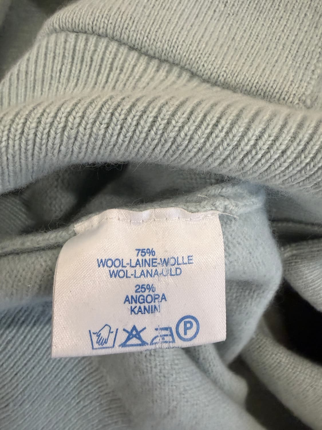 버버리 앙고라 니트 가디건 상품이미지5