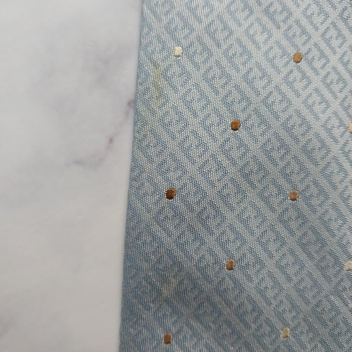 펜디 실크 라이트블루 주카 모노그램 넥타이 9cm A~B등급 K1327
 상품이미지6