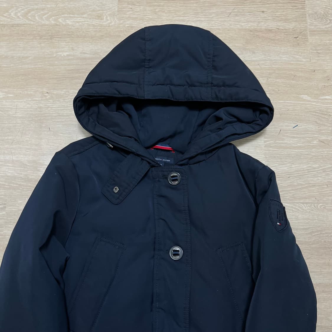 타미힐피거 여성 덕다운 후드 미디엄 롱패딩 점퍼 [네이비] M/95 상품이미지2
