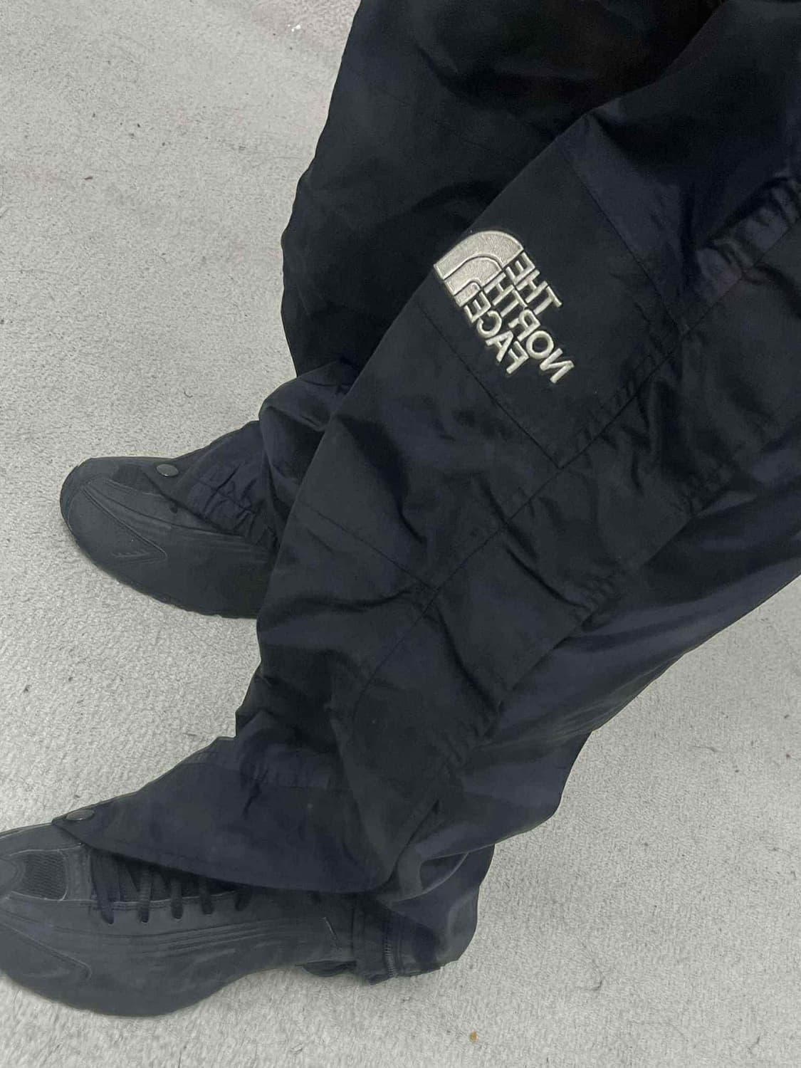 노스페이스 고어텍스 매장판 테크니컬 절개 나일론 팬츠(175~185) 상품이미지3