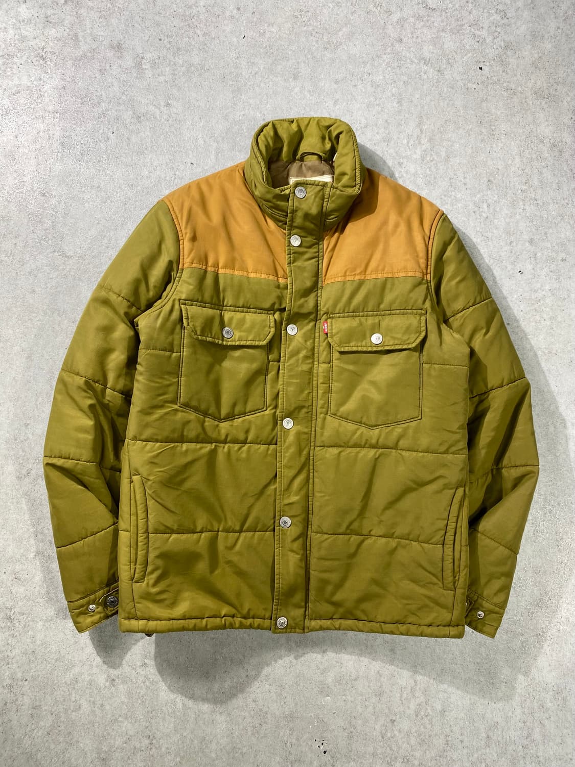 [M] Levi's 리바이스 카키 패디드 자켓 상품이미지1
