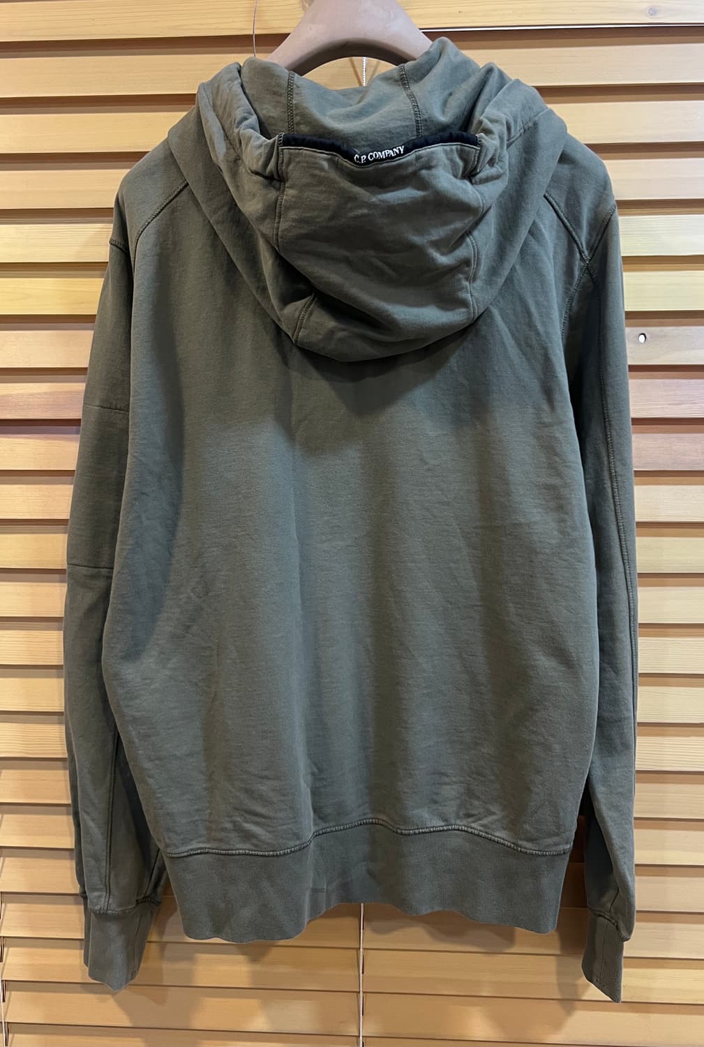  CP컴퍼니  카키 후드집업점퍼 
 상품이미지8