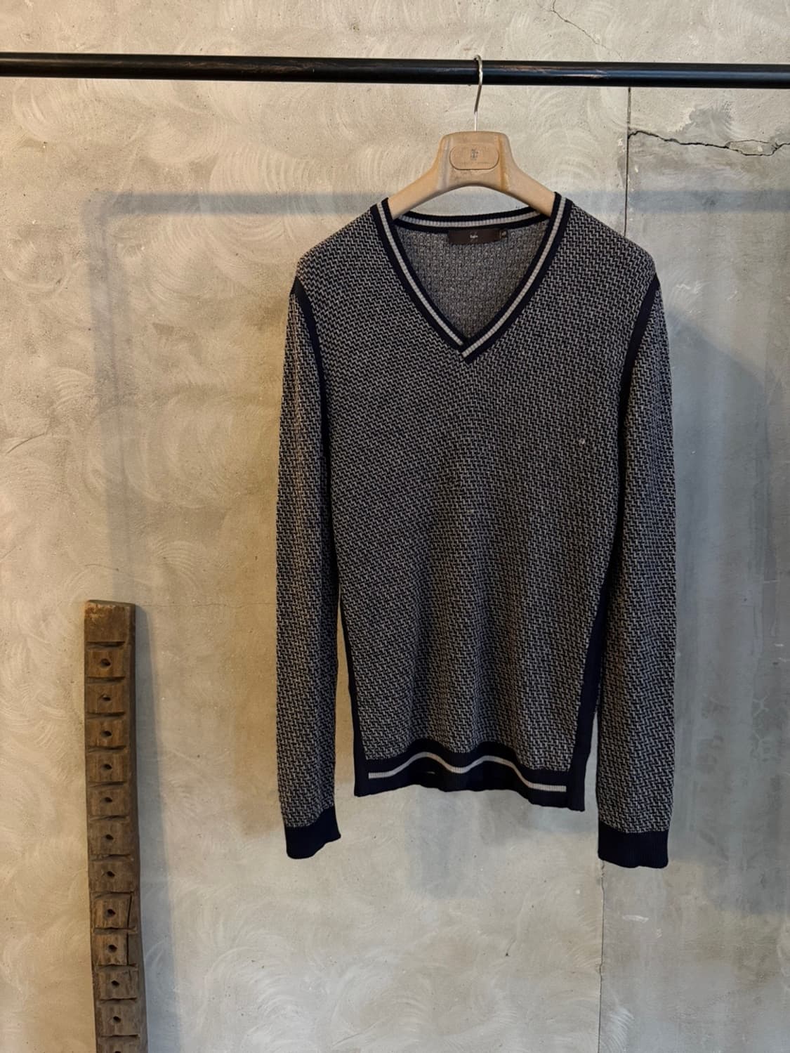 Z제냐 브이넥 니트 100 상품이미지1