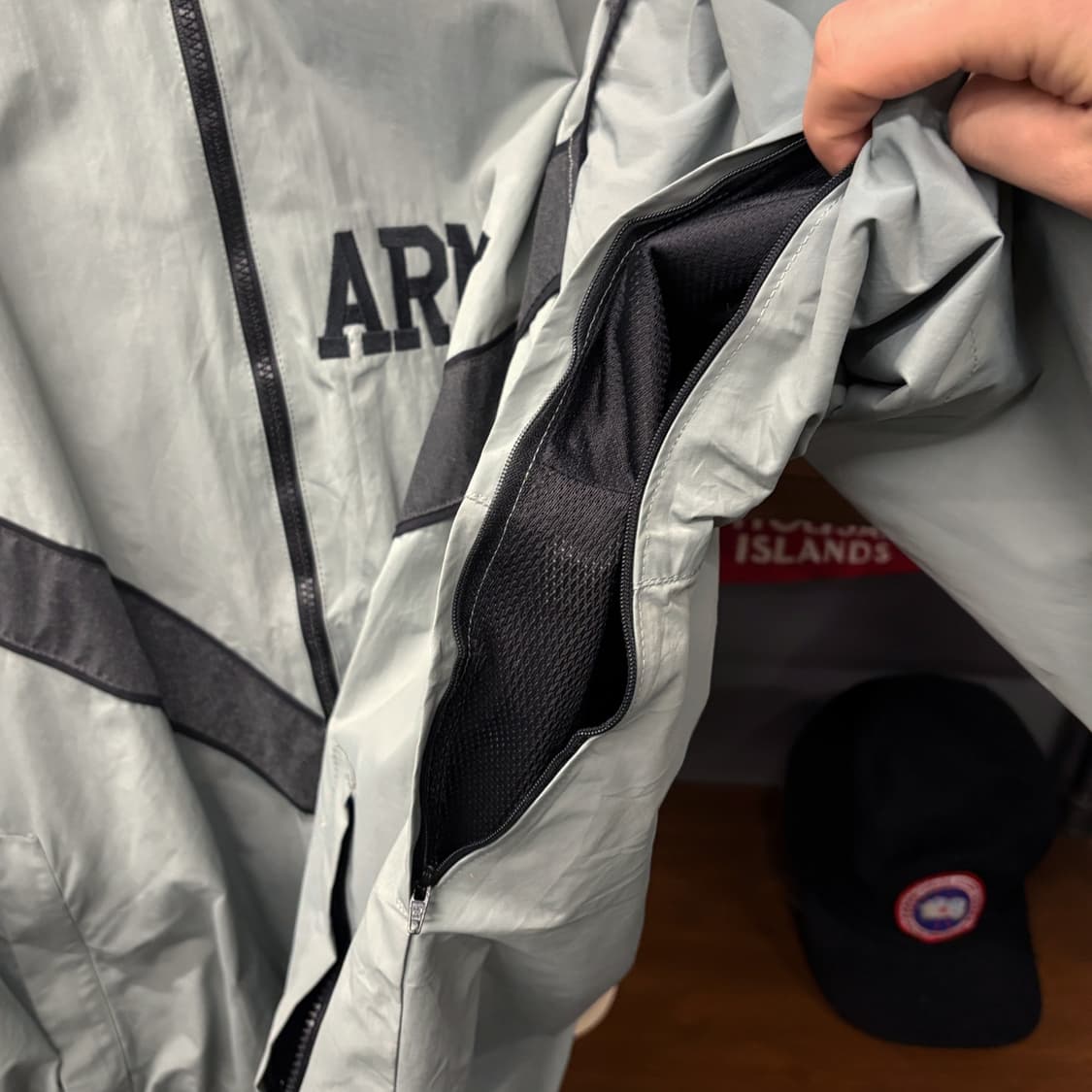 오리지널 밀리터리 U.S ARMY IPFU 트레이닝 윈드브레이커 N608 상품이미지7