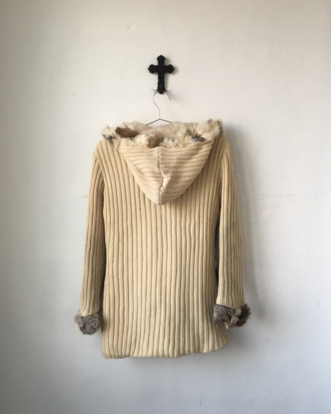 Rabbit fur duffle button hood knit cardi 상품이미지3