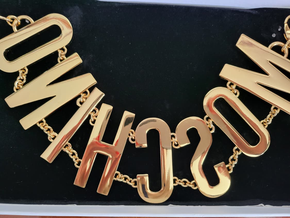 박스채 새상 모스키노  로고 초커  상품이미지5