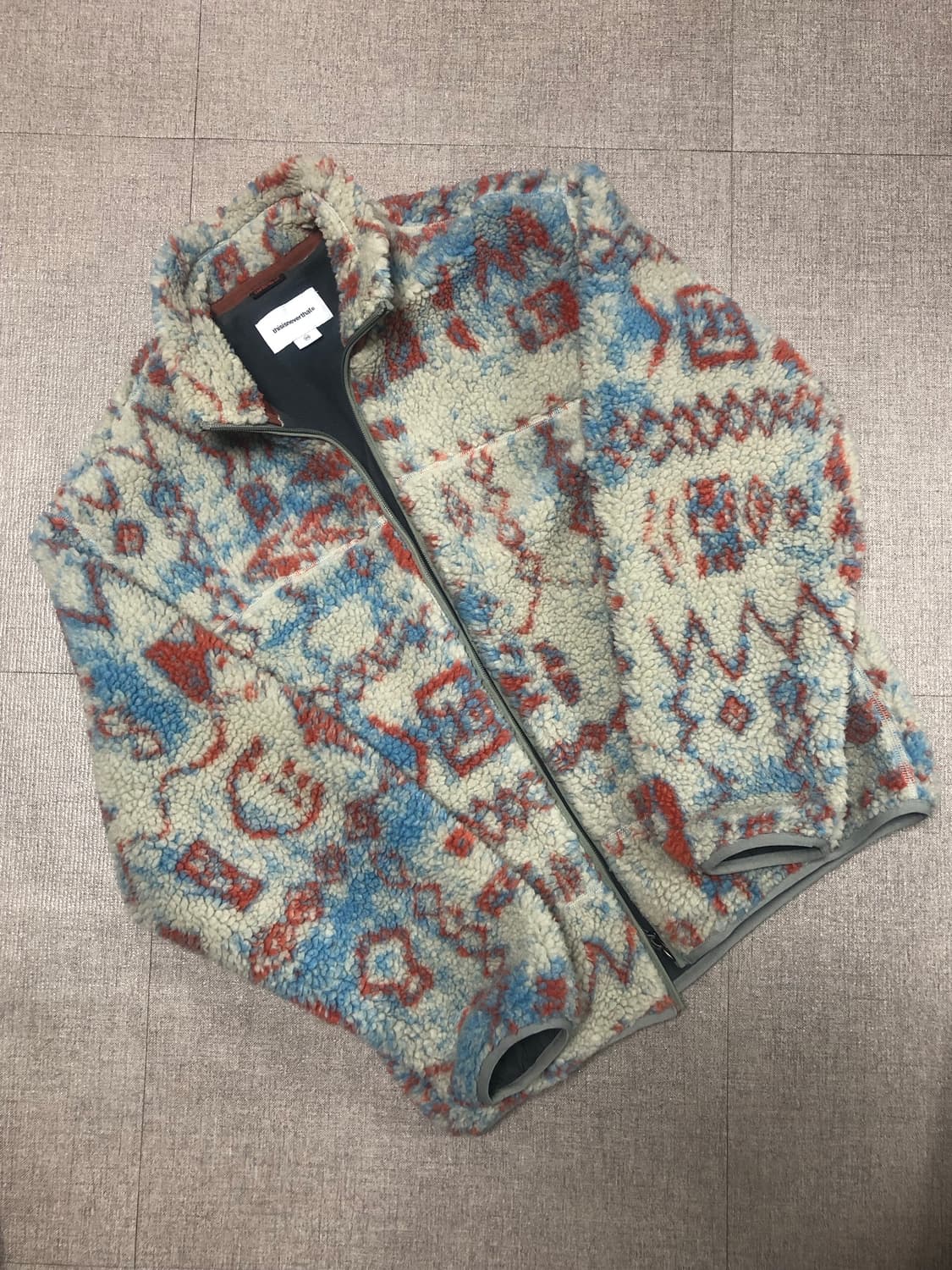 디스이즈네버댓 후리스 상품이미지1