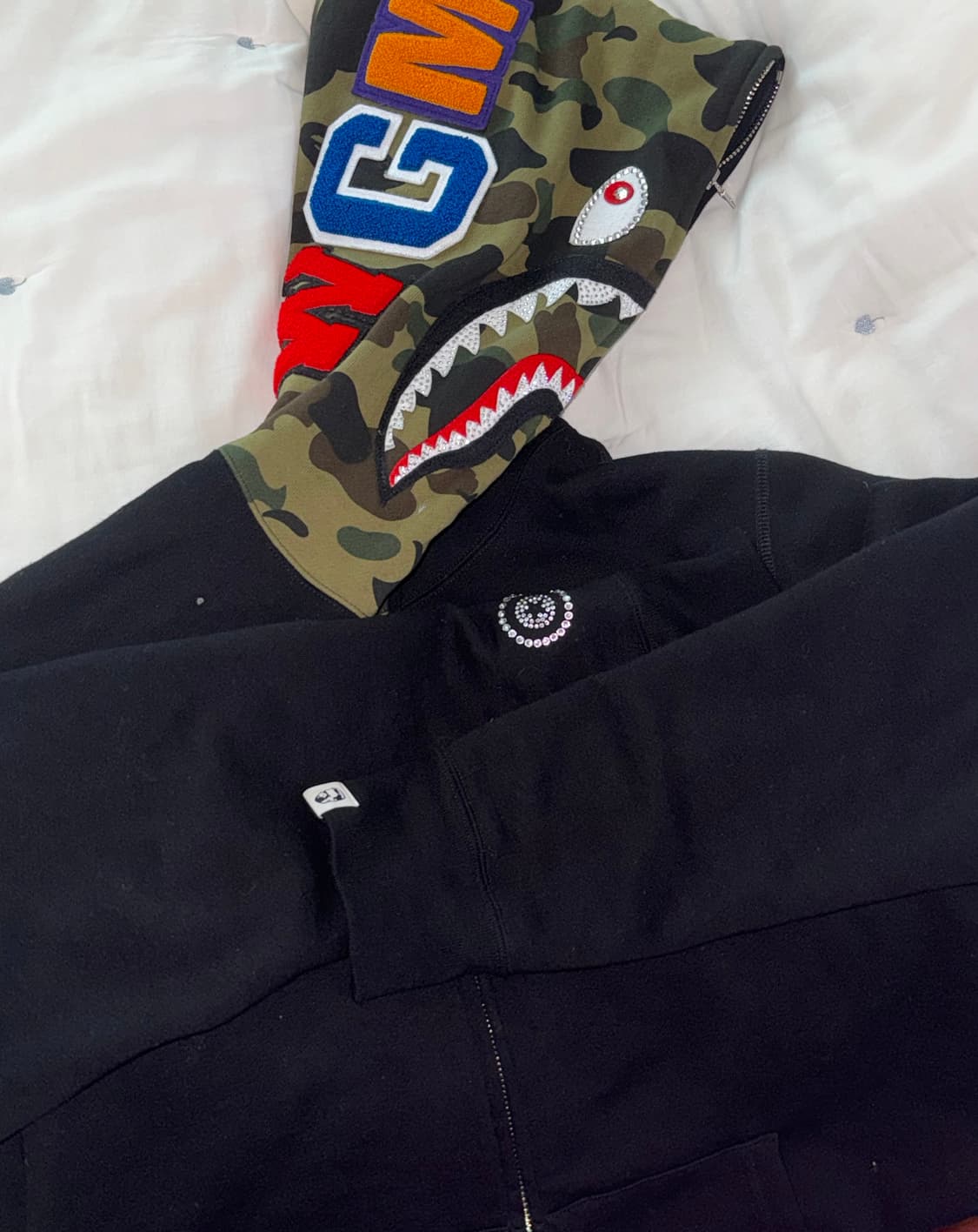 지코착용 스와로브스키 x 베이프 후드집업 20주년 상품이미지3