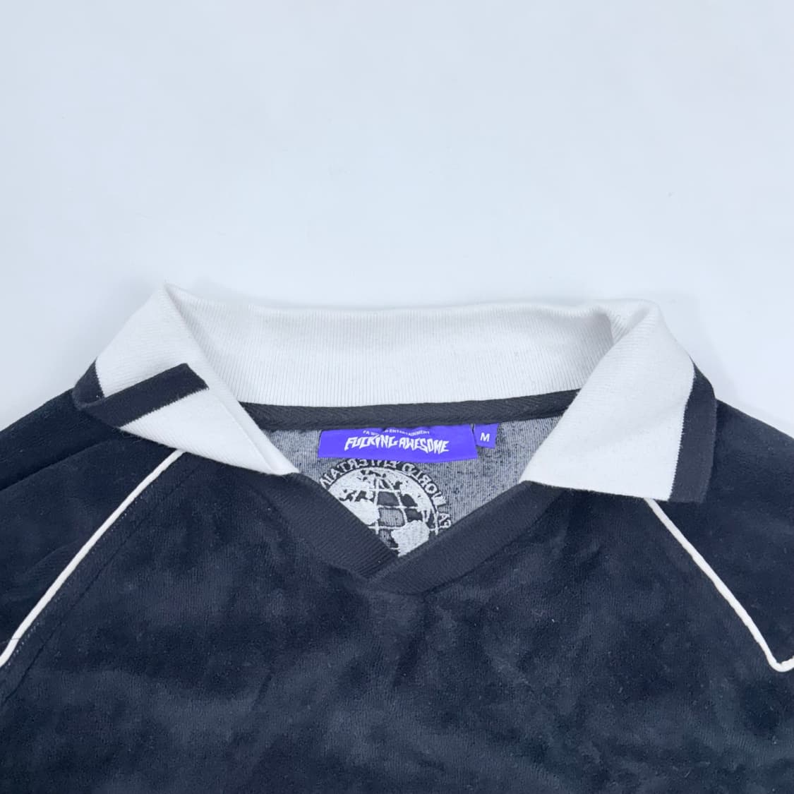 퍼킹어썸 벨루어 싸커져지 맨투맨 상품이미지3