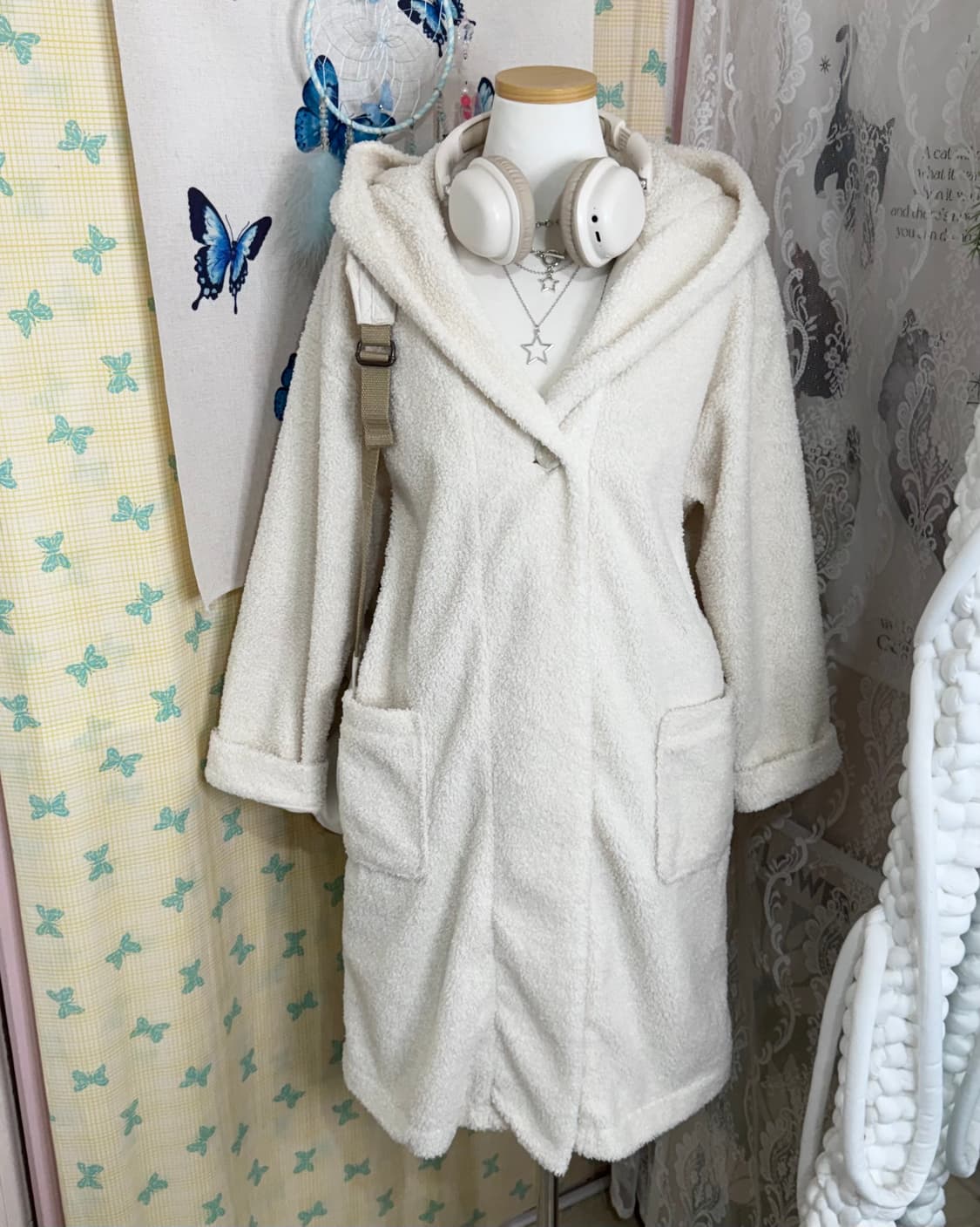 아이보리 뽀글이 후드 롱 코트 상품이미지3