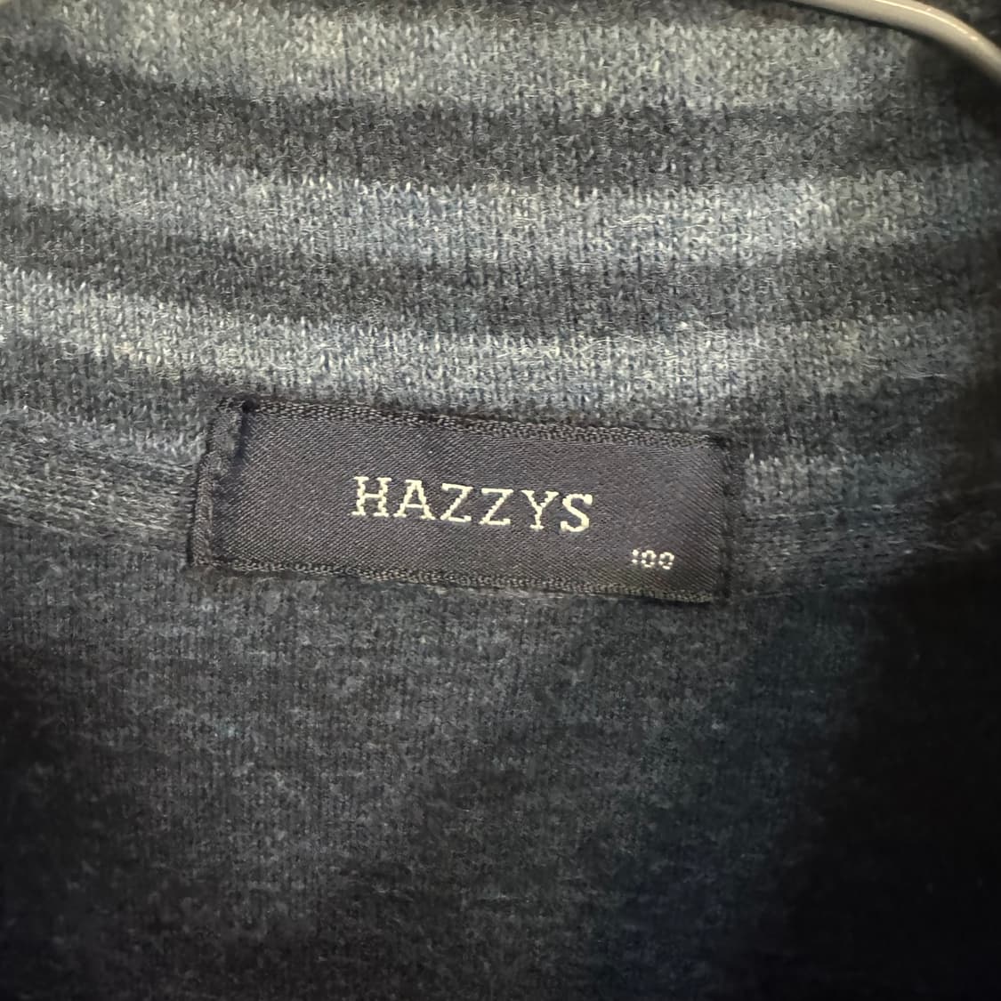 헤지스 반집업 니트 상품이미지5