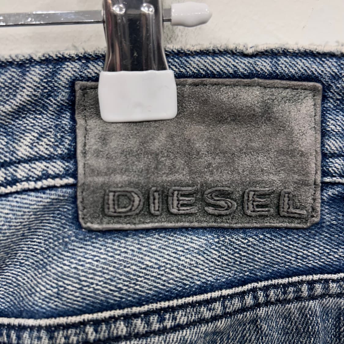 디젤인더스트리 버튼플라이 레귤러핏 데님팬츠 상품이미지3