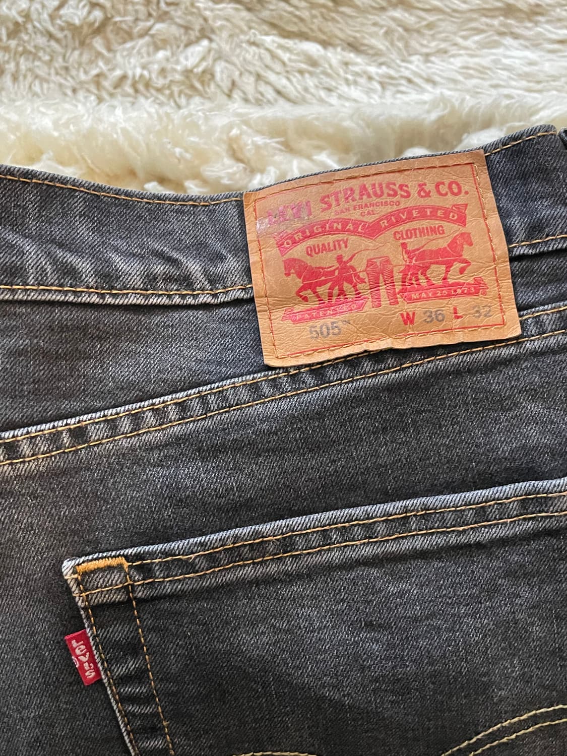 리바이스505 흑청 데님팬츠 상품이미지2