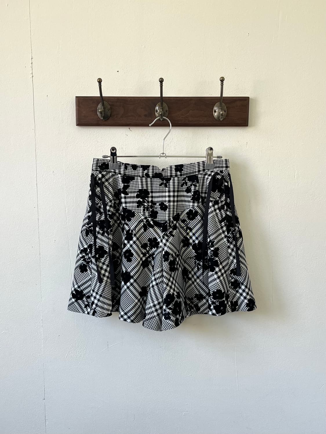 MISCH MASCH 플라워 패치 숏츠 상품이미지1