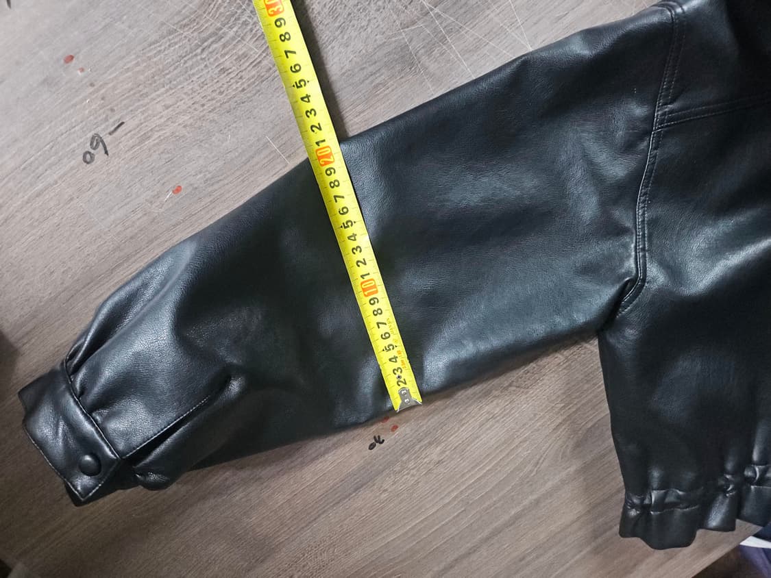 8  세컨즈 멜트 더 레이디 크롭 레더 라이크 재킷 M 상품이미지9