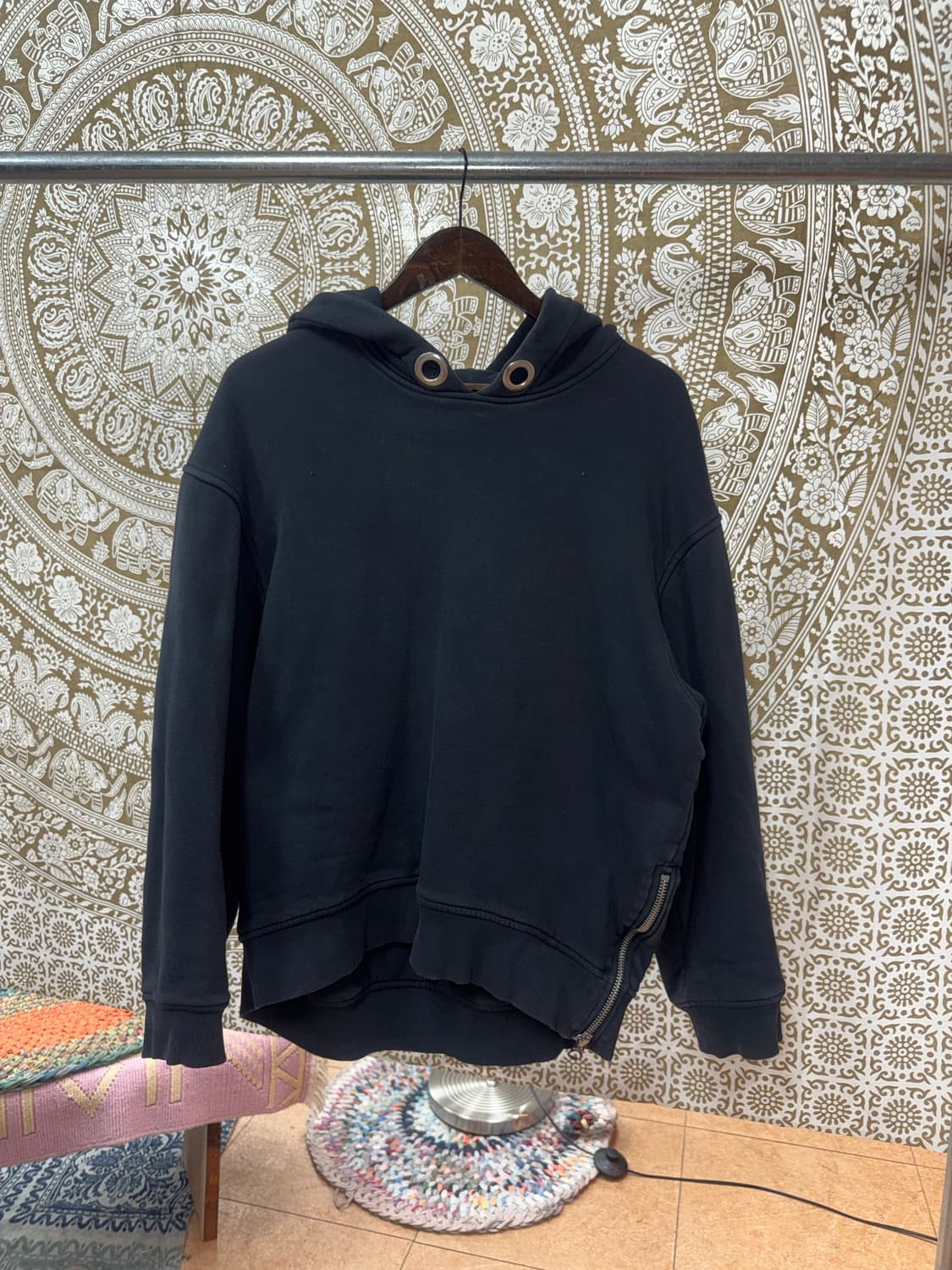 ACNE 아크네 사이드지퍼 블랙 후드티  상품이미지2