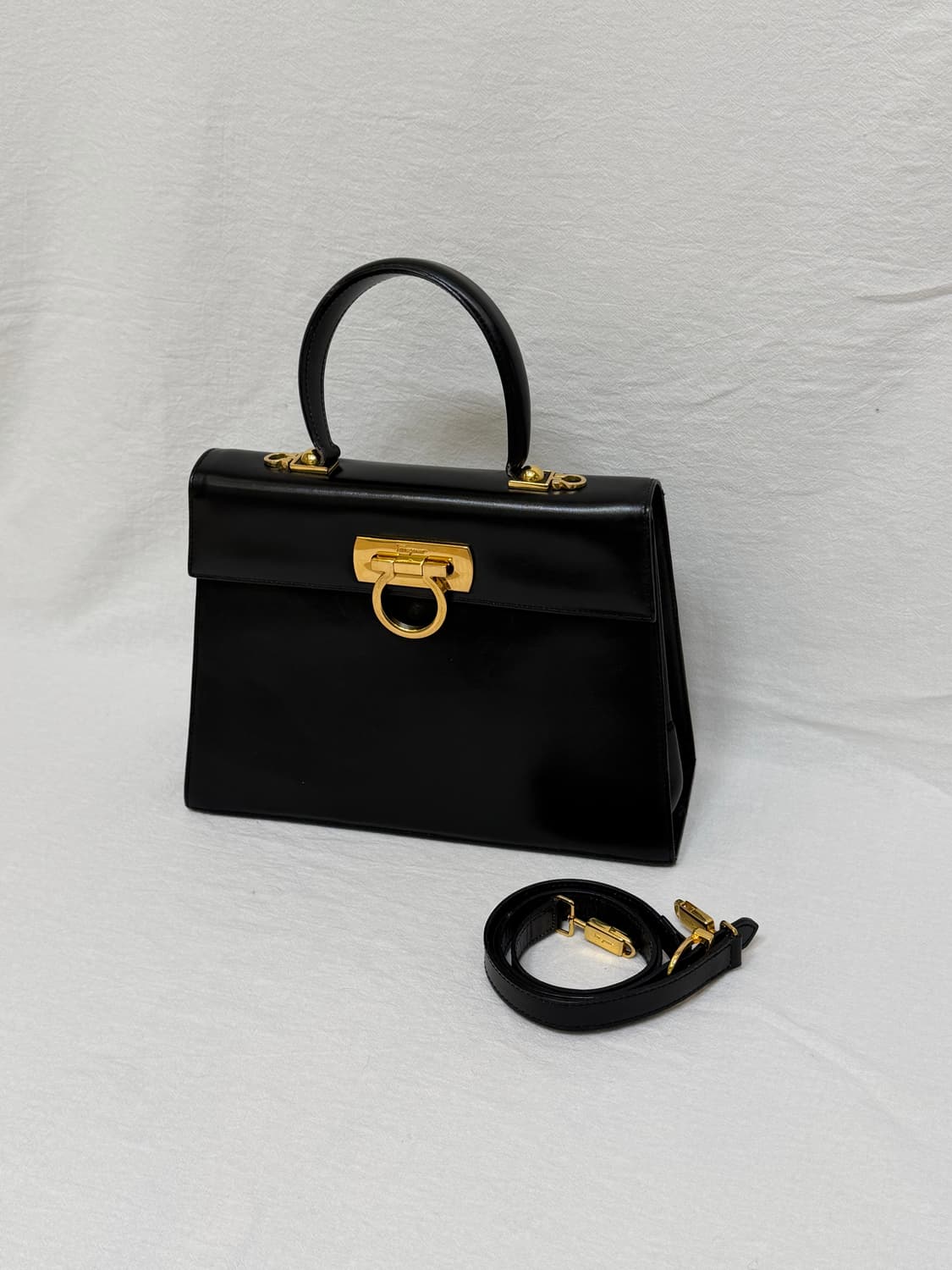 페라가모 간치니 블랙 켈리백 토트백 차정원백 상품이미지4