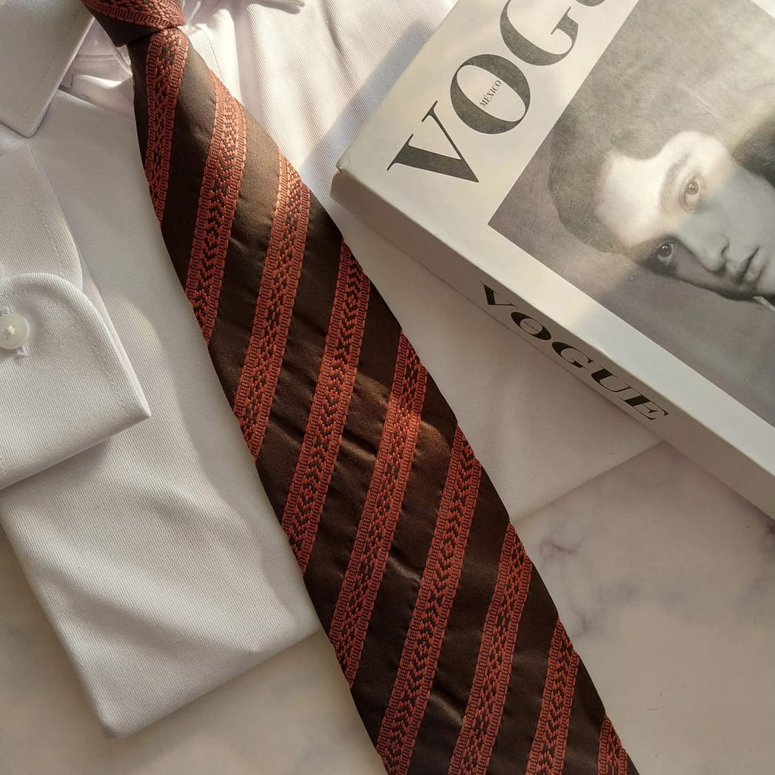 트루사르디 실크 브라운 스트라이프 넥타이 9.2cm A+등급 K1317
 상품이미지8