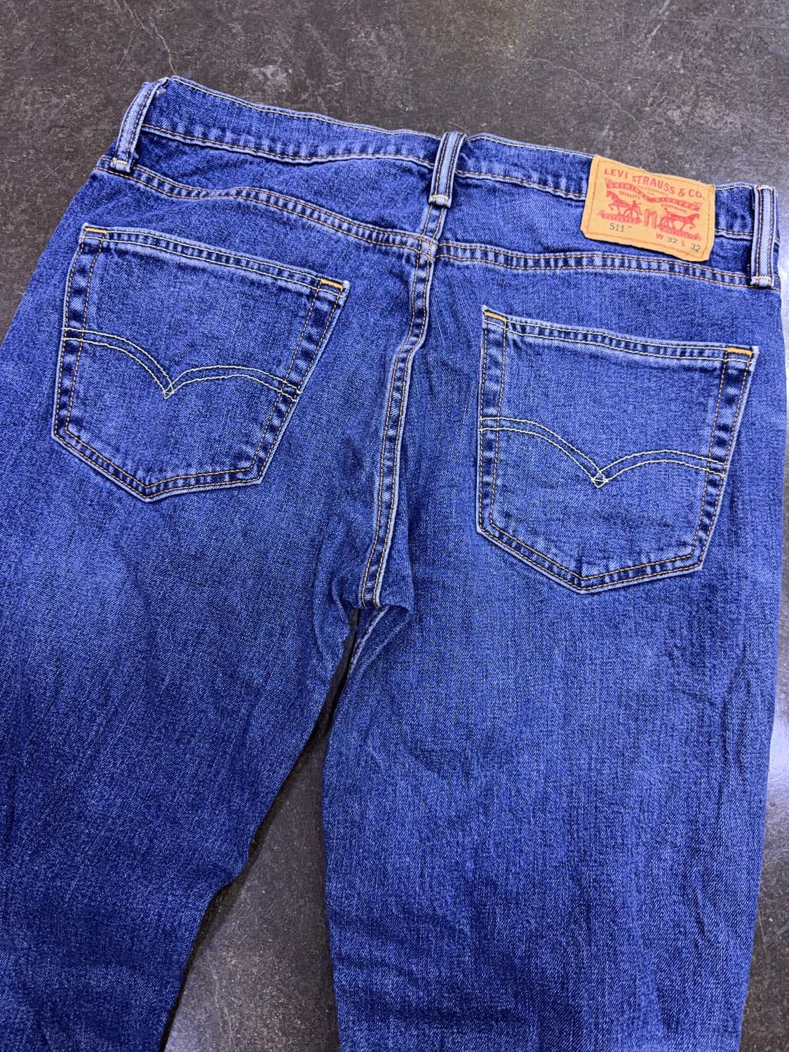 리바이스 511 슬림핏 중청 라인 워싱 데님팬츠 청바지 32 상품이미지6