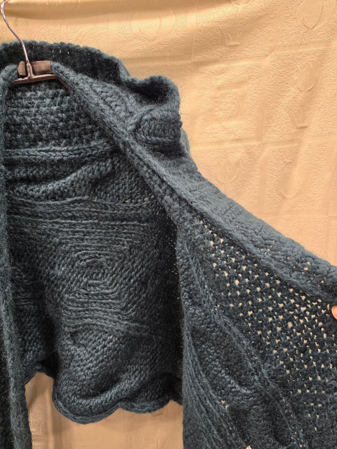 한섬 마인 MINE 폼폼 니트 후드 숄  프리사이즈 상품이미지5