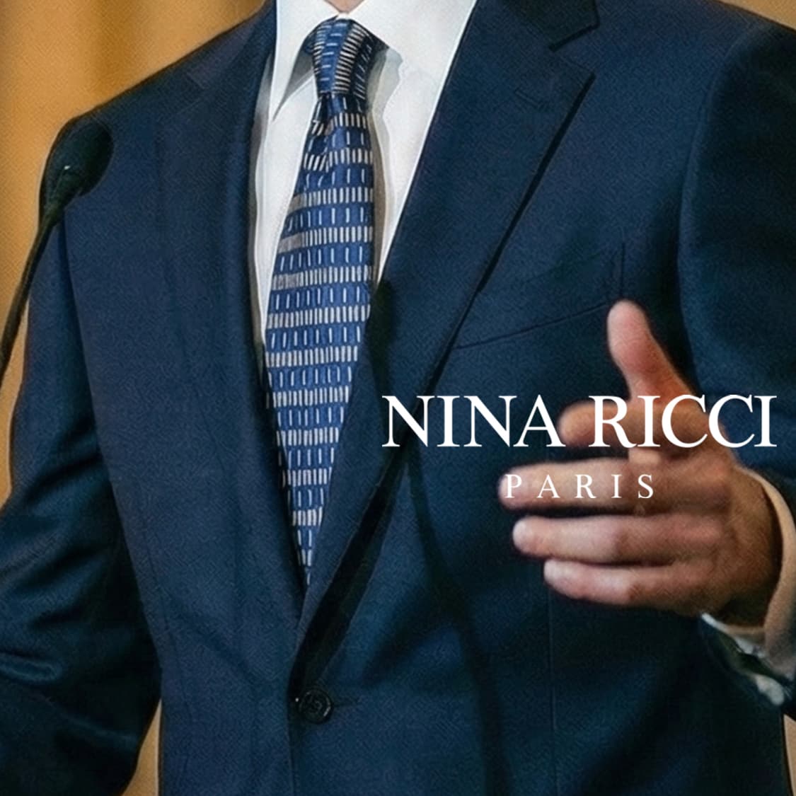 니나리치 실크 기하 스트라이프 넥타이 9.5cm A+등급 A19367
 상품이미지1