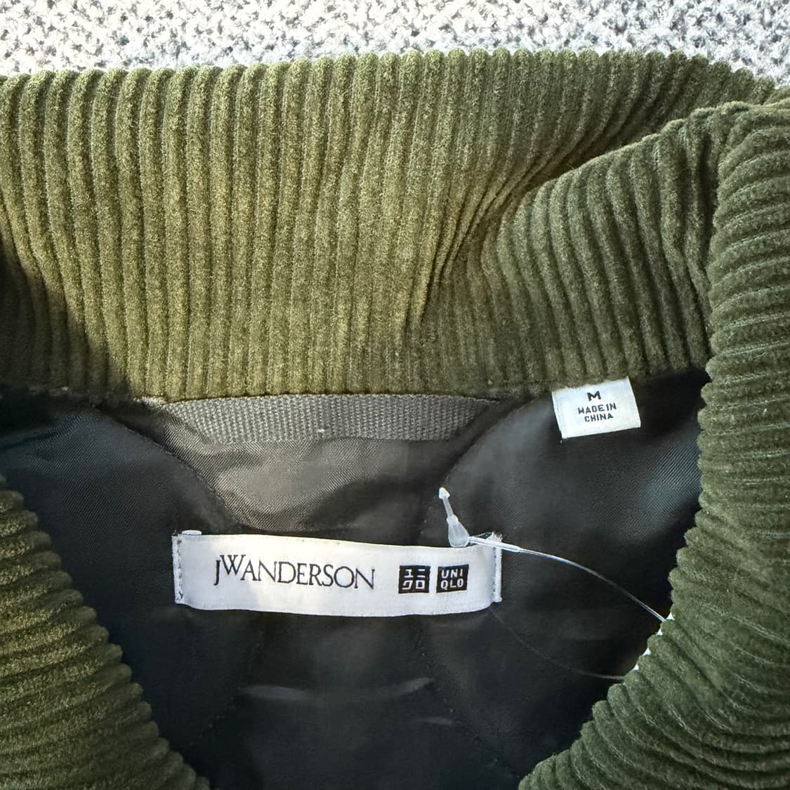 유니클로 JW앤더슨 퀄팅 자켓 상품이미지3