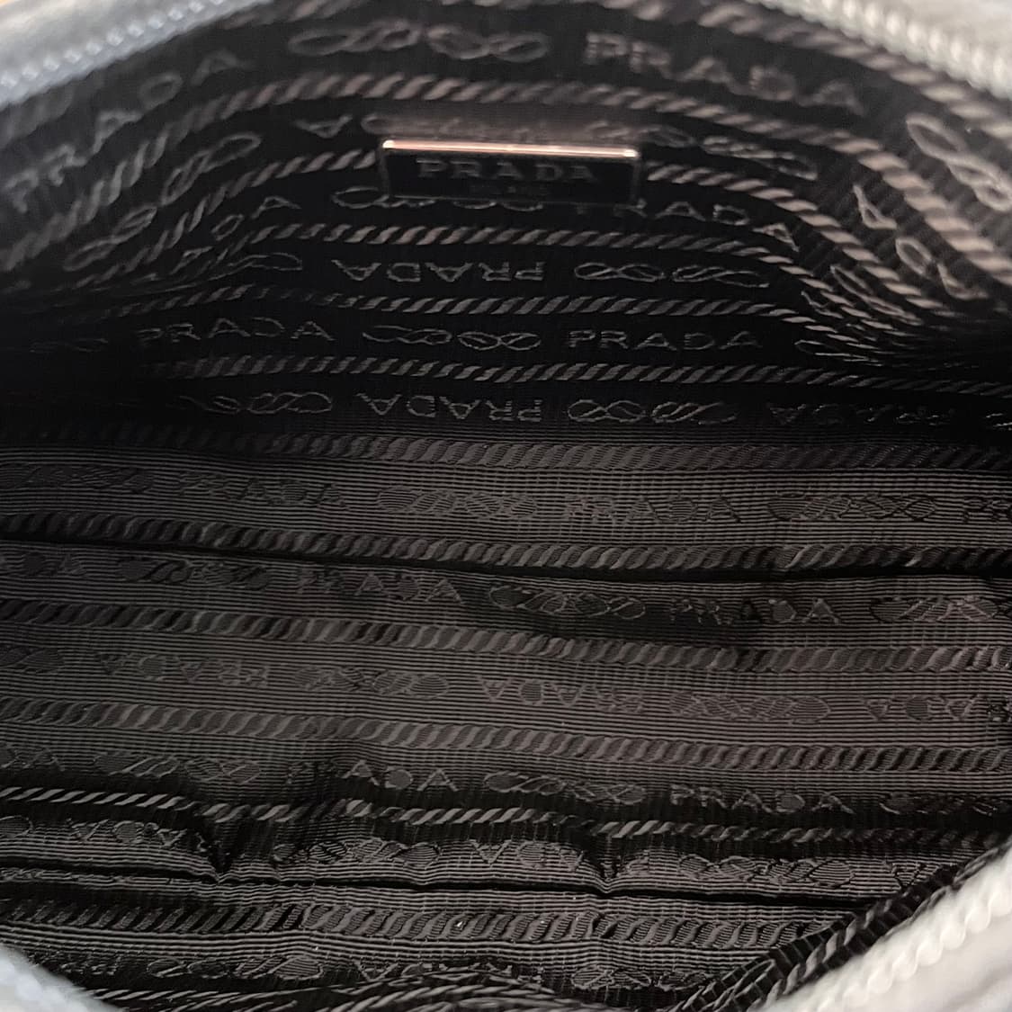 [A급/정품] 프라다 리에디션 2000 블랙 호보백 숄더백 가방 상품이미지6