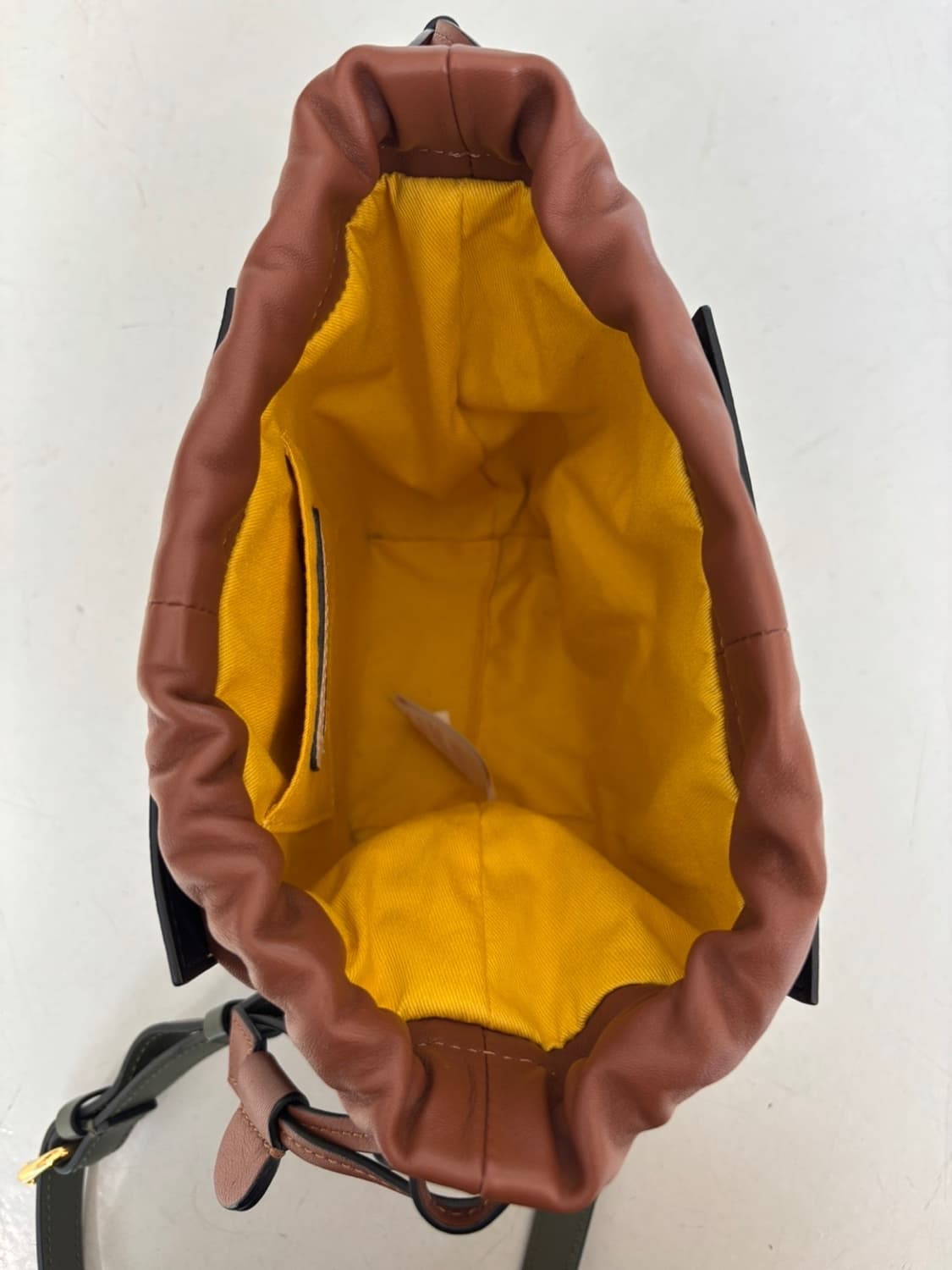 Marni Gusset Bucket Bag 상품이미지6