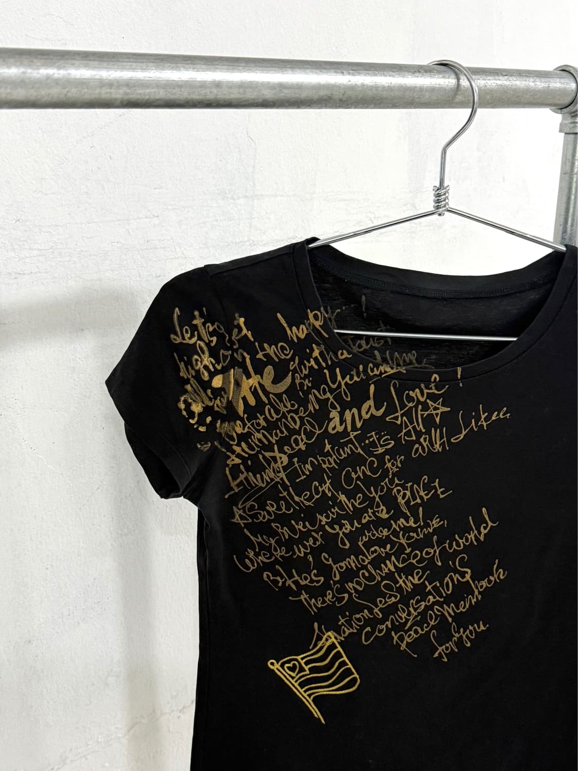 Gold Lettering Black half top 상품이미지9