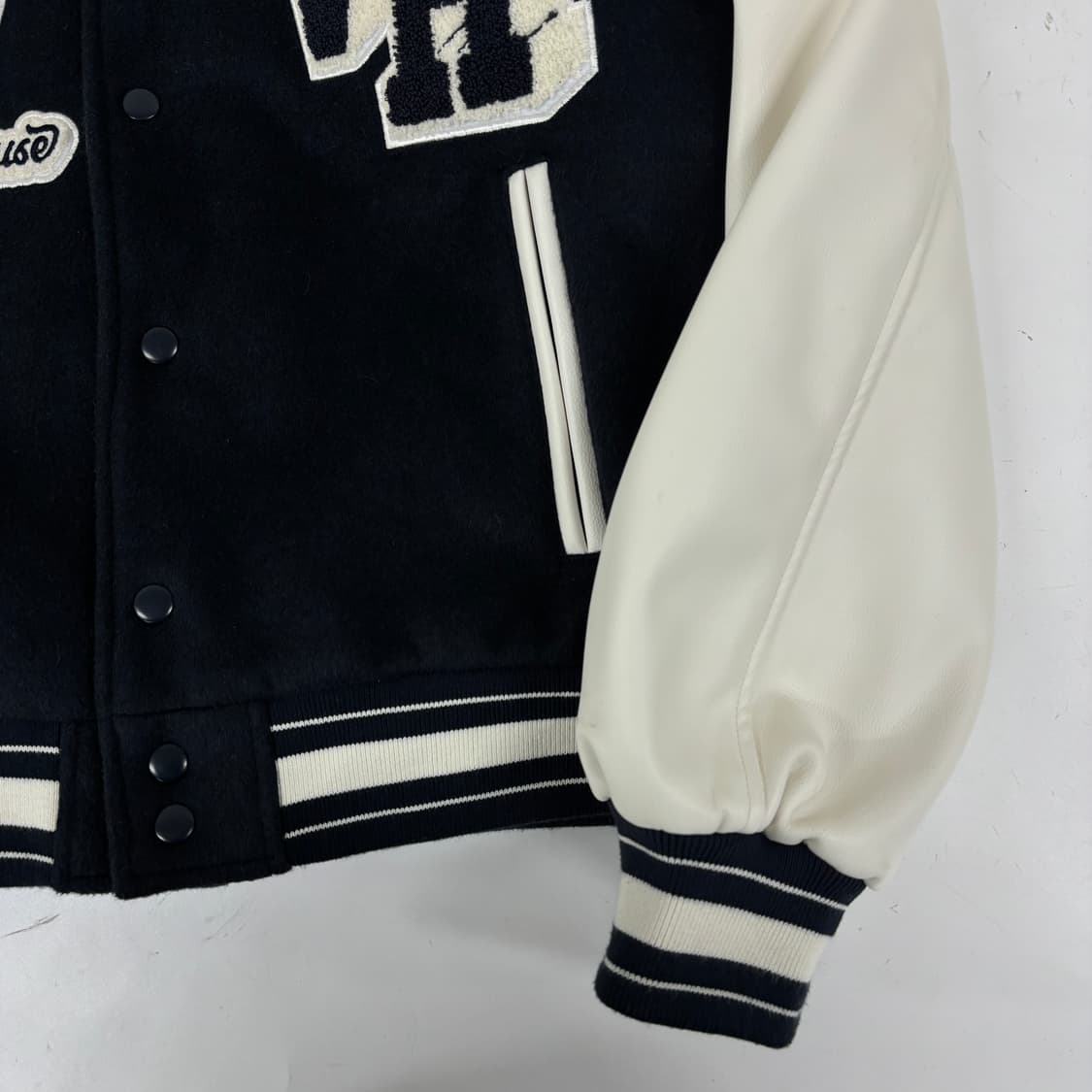 더 바이닐 하우스 바시티 자켓 상품이미지5