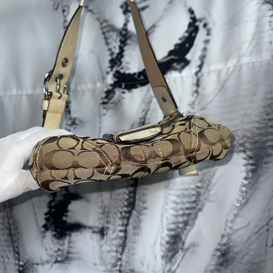 코치 숄더백 상품이미지3