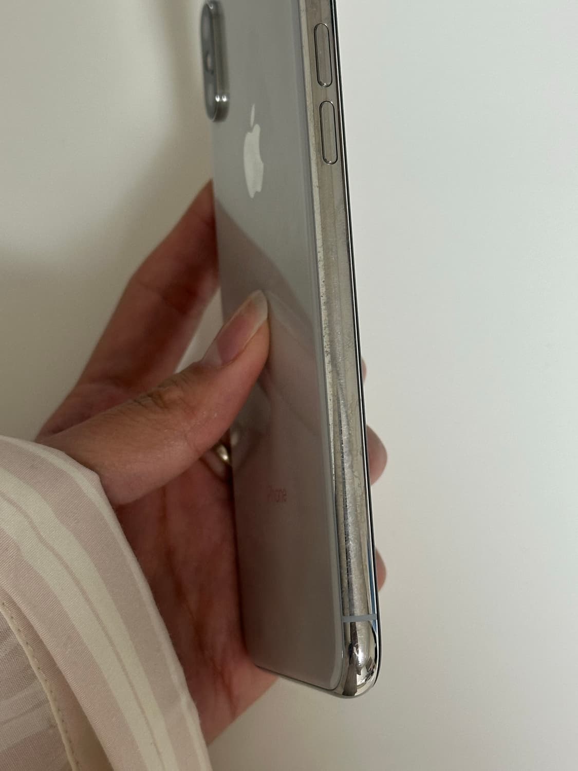 아이폰 XS 실버 색상 판매합니다 상품이미지4