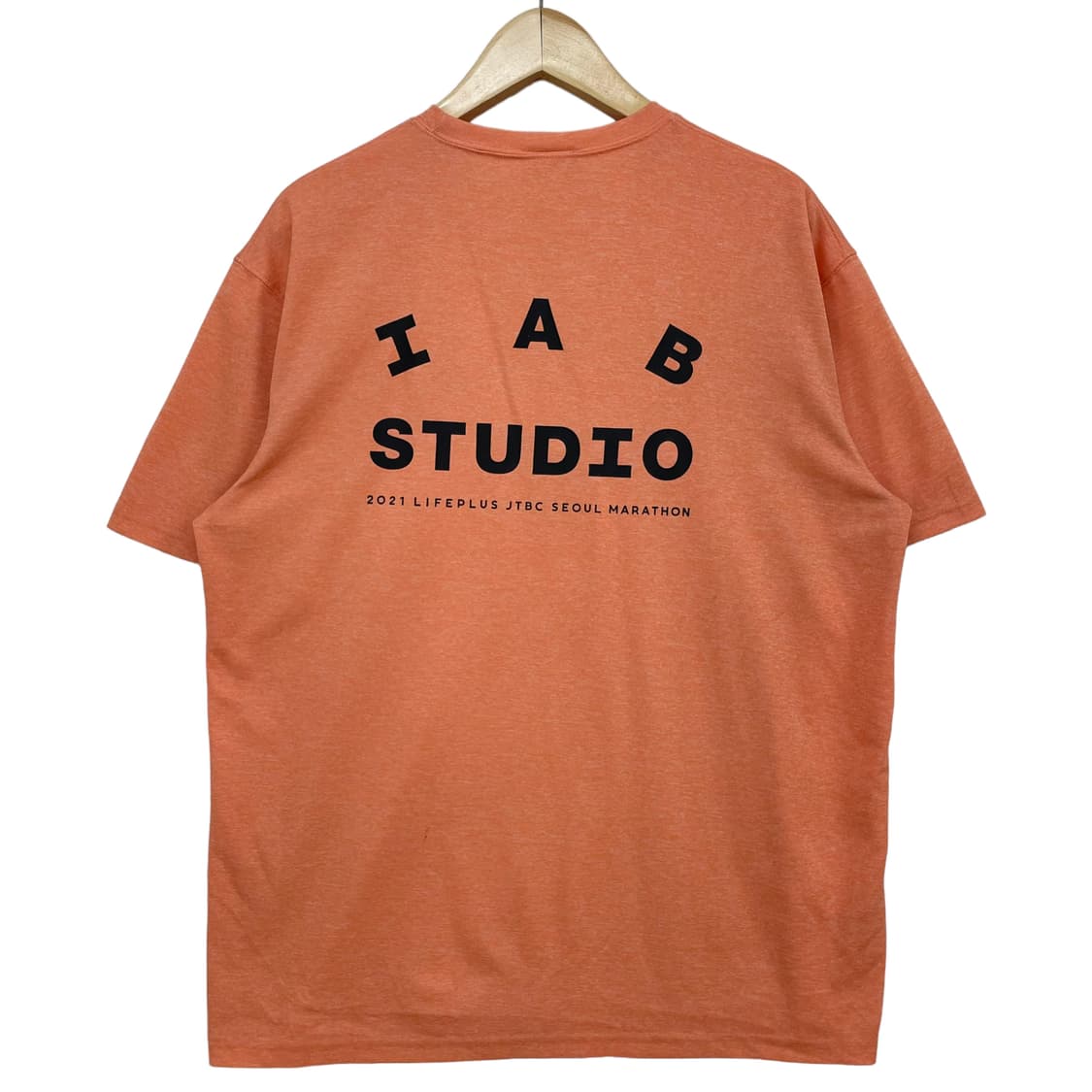 IAB Studio x JTBC T-Shirt 상품이미지1