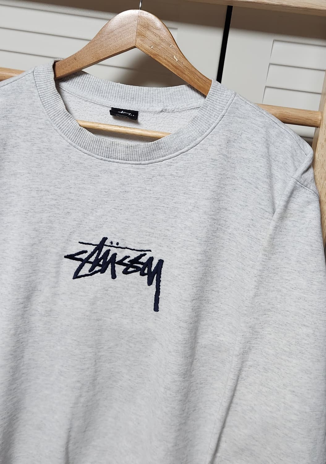 스투시 빅로고 라이트그레이 오버핏 맨투맨 상품이미지5