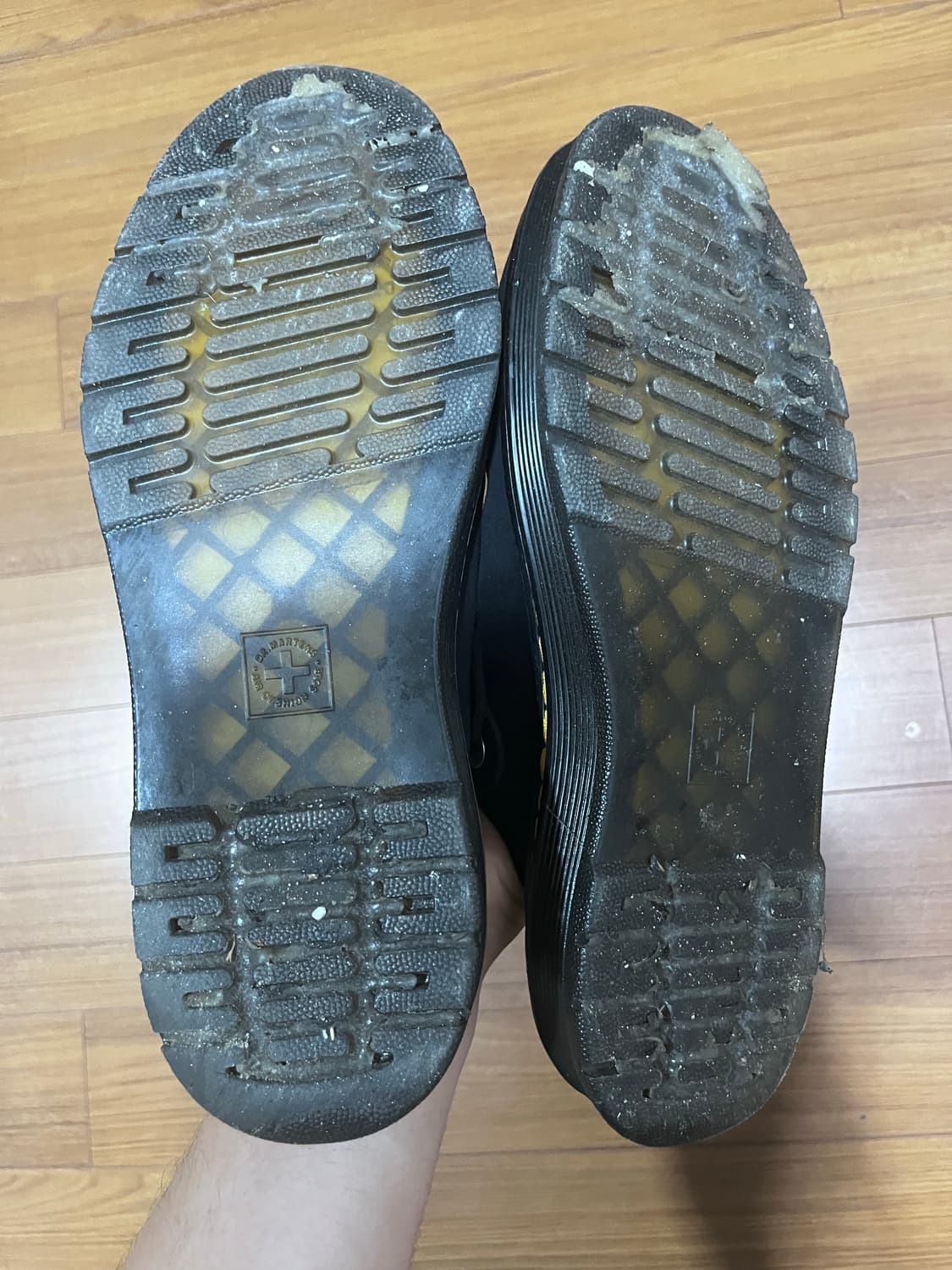 닥터마틴 칼슨 스웨이드 뮬 상품이미지2