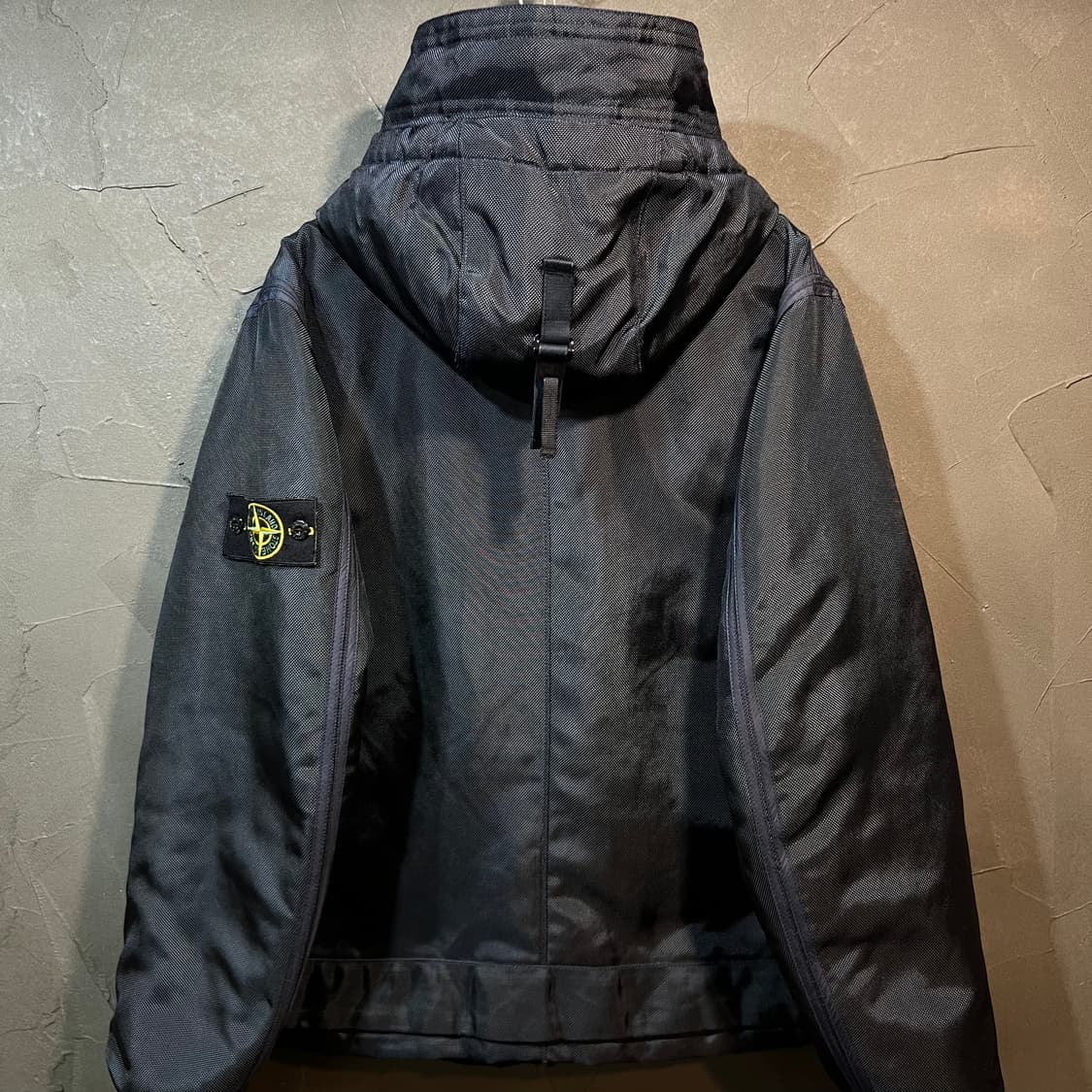 [L] STONE ISLAND 스톤 아일랜드 블랙 후드 봄버 자켓 상품이미지6