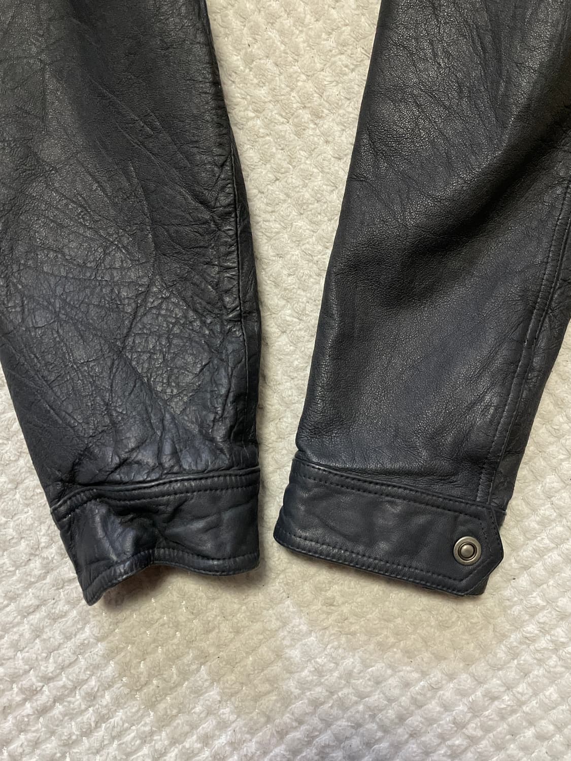 웨스턴 무드 램스킨 양가죽 절개 포켓 레더 자켓 상품이미지7