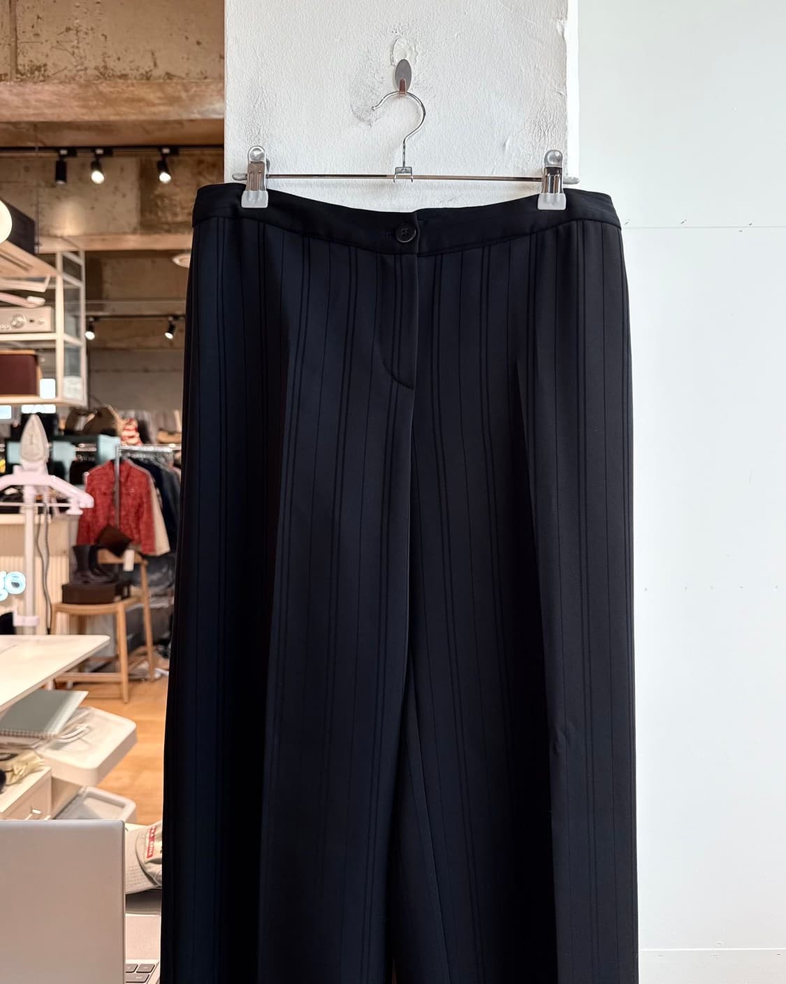 아르마니 꼴레지오니 블랙 스트라이프 슬랙스 팬츠  상품이미지3