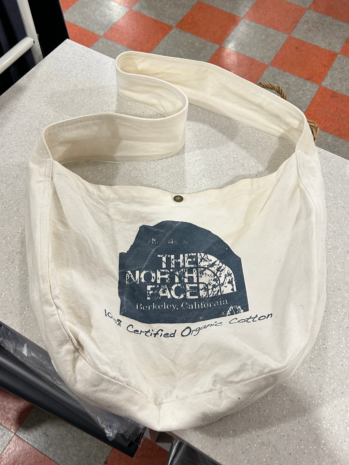 노스페이스 면크로스백 상품이미지1