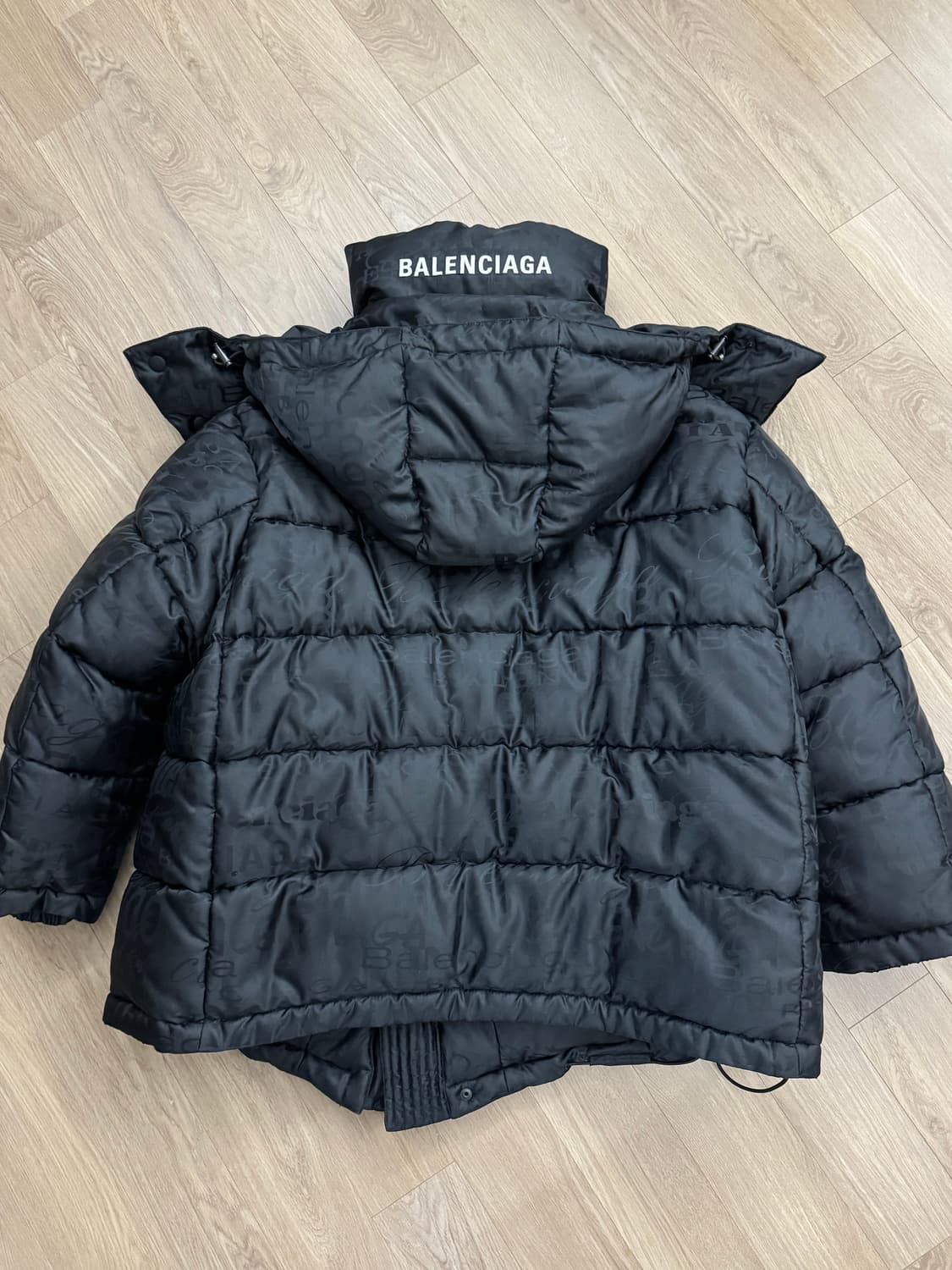 발렌시아가 푸퍼 패딩 40 상품이미지3