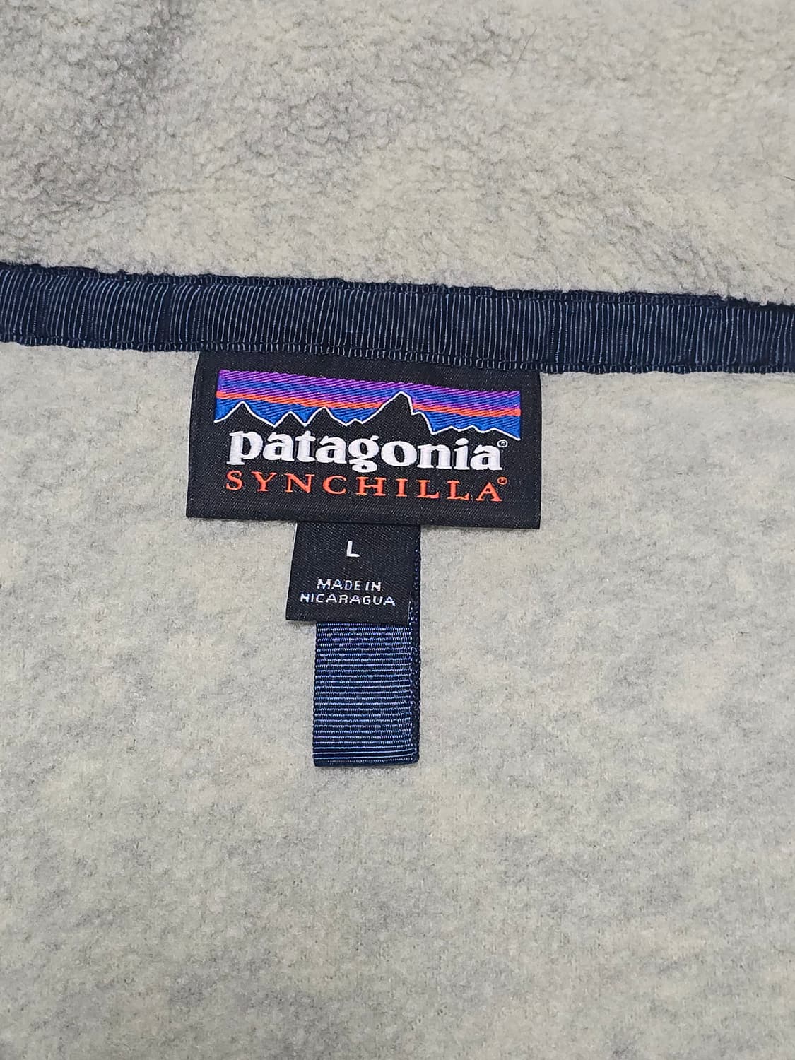 파타고니아 신칠라 라이트웨이트 오트밀
L 상품이미지3