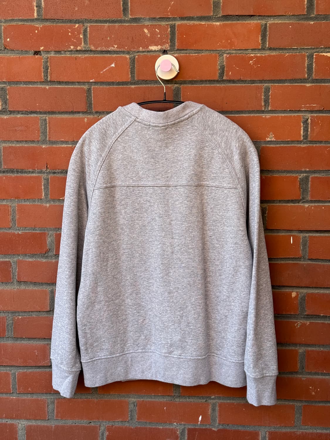 산리오 헬로키티 엔지니어 라글란 맨투맨 상품이미지4